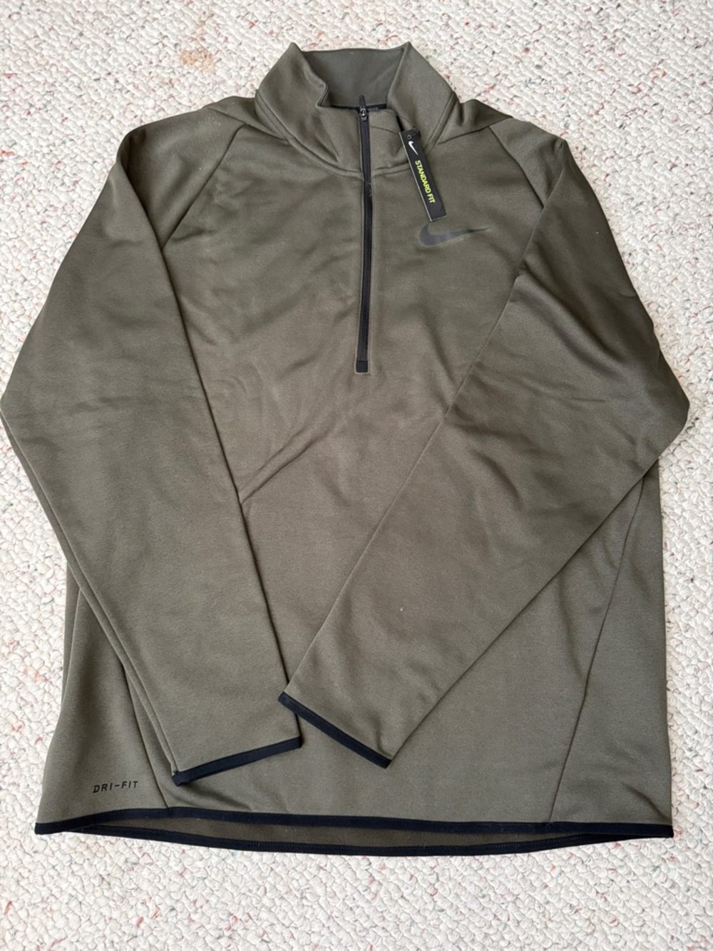 Nike Men's Olive Green Quarter-Zip Lightweight Pullover